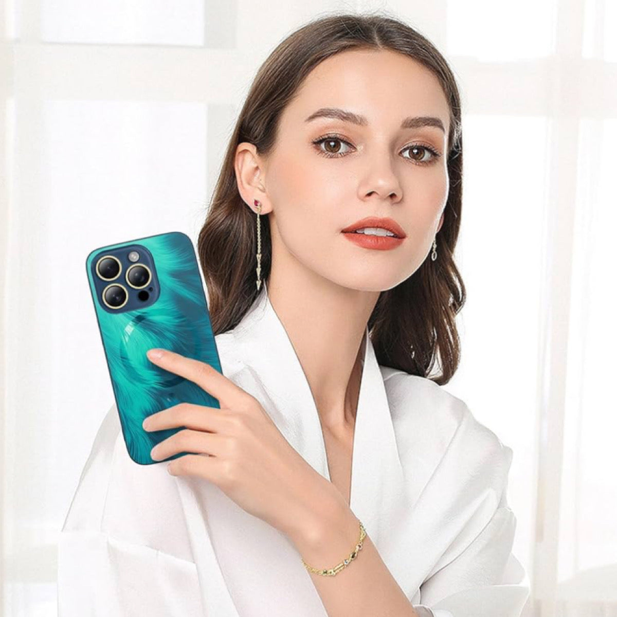 Husa de Protectie Pentru iPhone  MagSafe, model cu efect 3D tip Pana, design elegant si protectie completa inclusiv Lentile impotriva socurilor si zgarieturilor